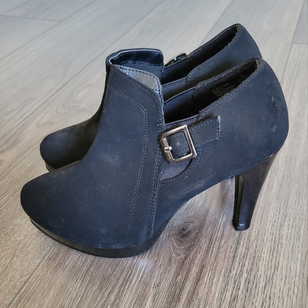 Black Fioni Heels